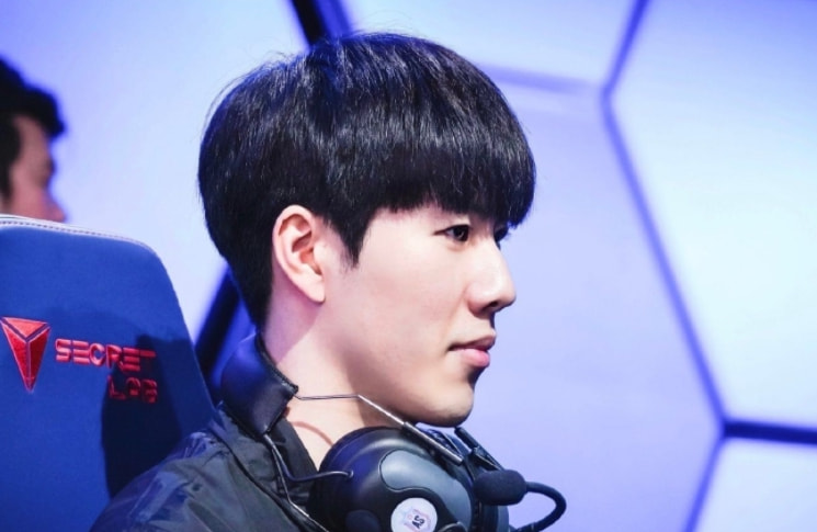 他对自己职 他对自己职