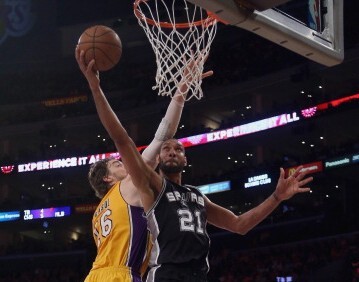 借替补邵佳 借替补邵佳