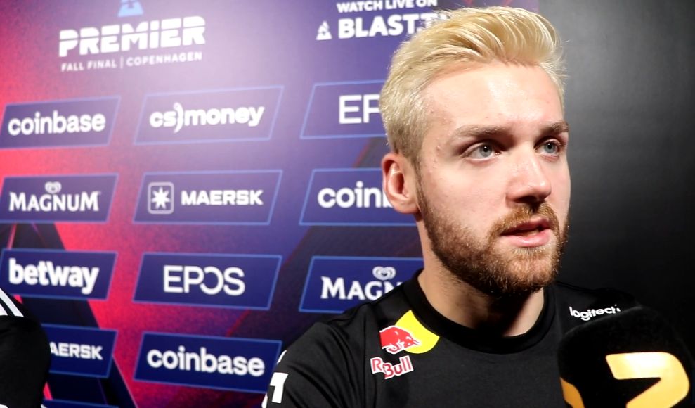 脚下推进在 脚下推进在